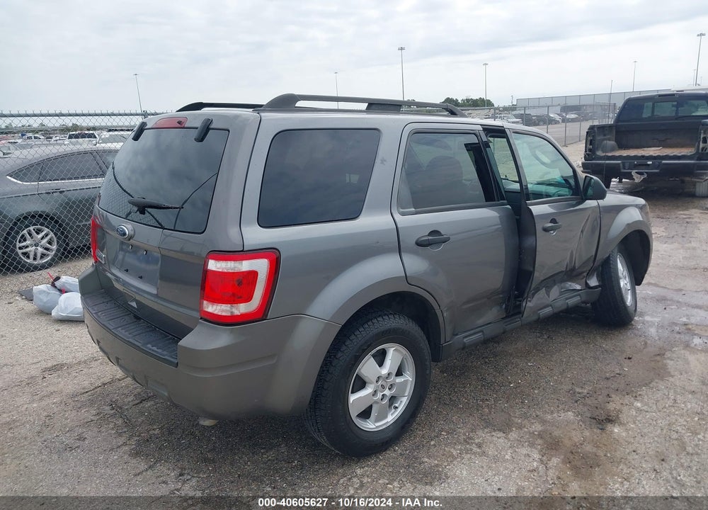 2010 FORD ESCAPE XLT VIN: 1FMCU0D77AKD02511