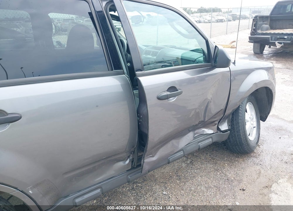 2010 FORD ESCAPE XLT VIN: 1FMCU0D77AKD02511