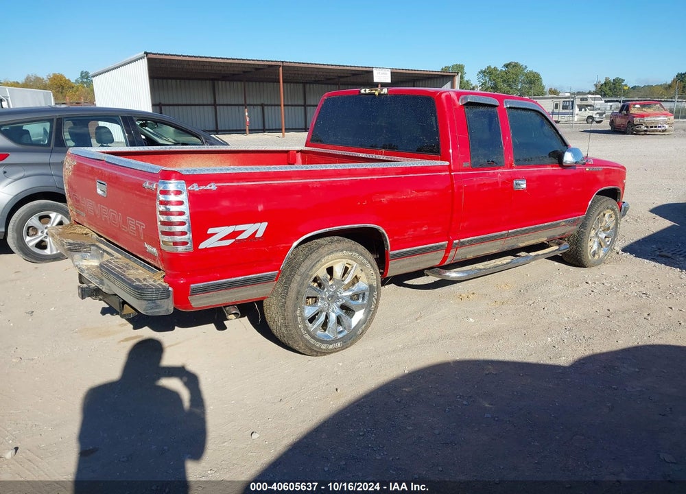 1999 CHEVROLET K1500 LS VIN: 1GCEK19R1XR114280