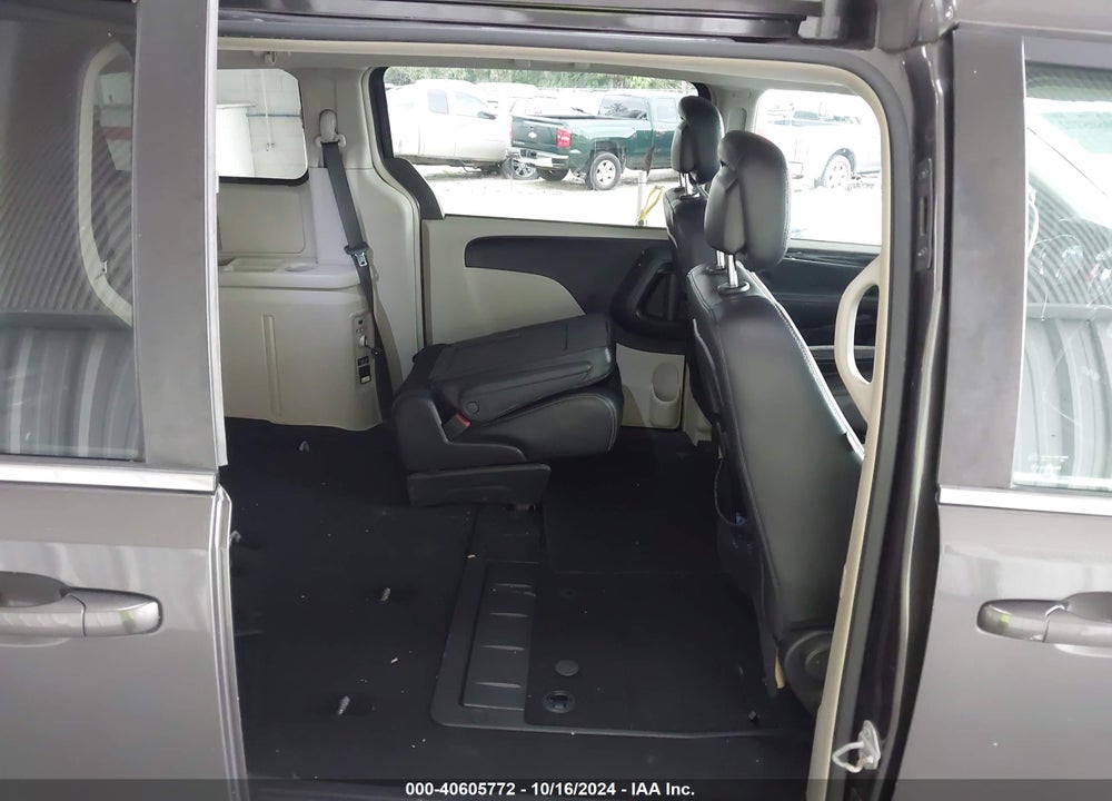 2015 CHRYSLER TOWN & COUNTRY TOURING VIN: 2C4RC1BG8FR637523
