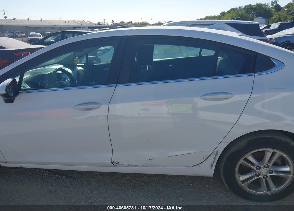 2018 CHEVROLET CRUZE LT AUTO VIN: 1G1BE5SM2J7112839
