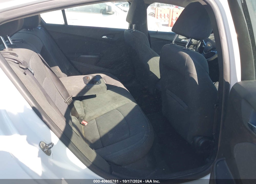 2018 CHEVROLET CRUZE LT AUTO VIN: 1G1BE5SM2J7112839