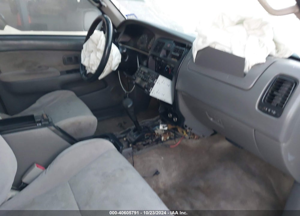 2001 TOYOTA 4RUNNER SR5 V6 VIN: JT3GN86R410189598