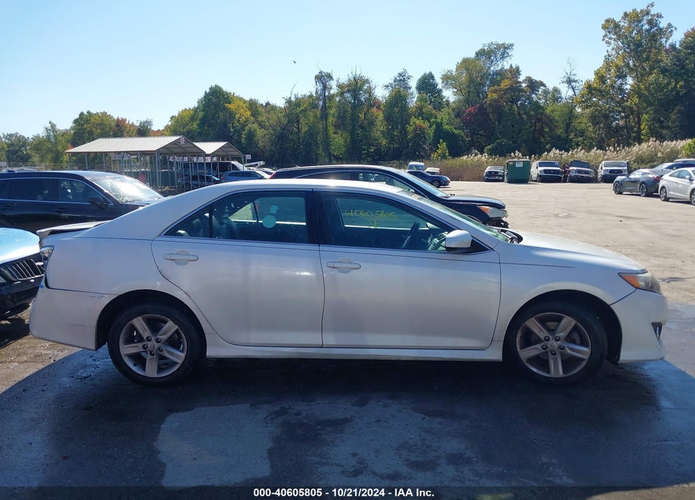 2014 TOYOTA CAMRY SE VIN: 4T1BF1FK3EU452994