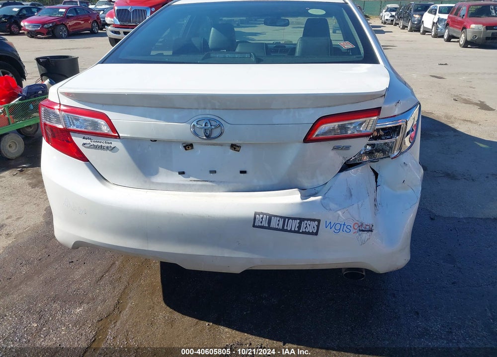 2014 TOYOTA CAMRY SE VIN: 4T1BF1FK3EU452994