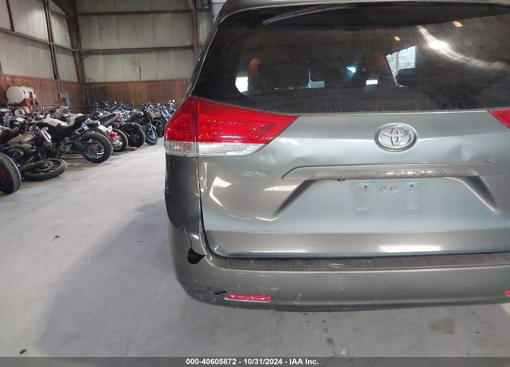 2012 TOYOTA SIENNA LE V6 8 PASSENGER VIN: 5TDKK3DCXCS263946