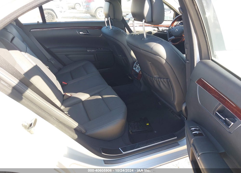 2010 MERCEDES-BENZ S 400 HYBRID VIN: WDDNG9FB0AA311394