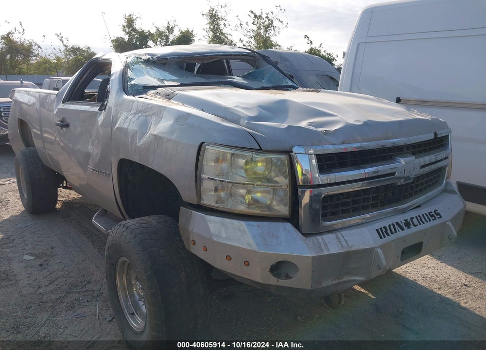 2007 CHEVROLET SILVERADO 2500HD WORK TRUCK VIN: 1GCHC24KX7E566990