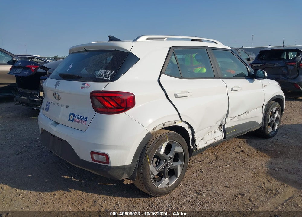 2021 HYUNDAI VENUE SEL VIN: KMHRC8A35MU082999