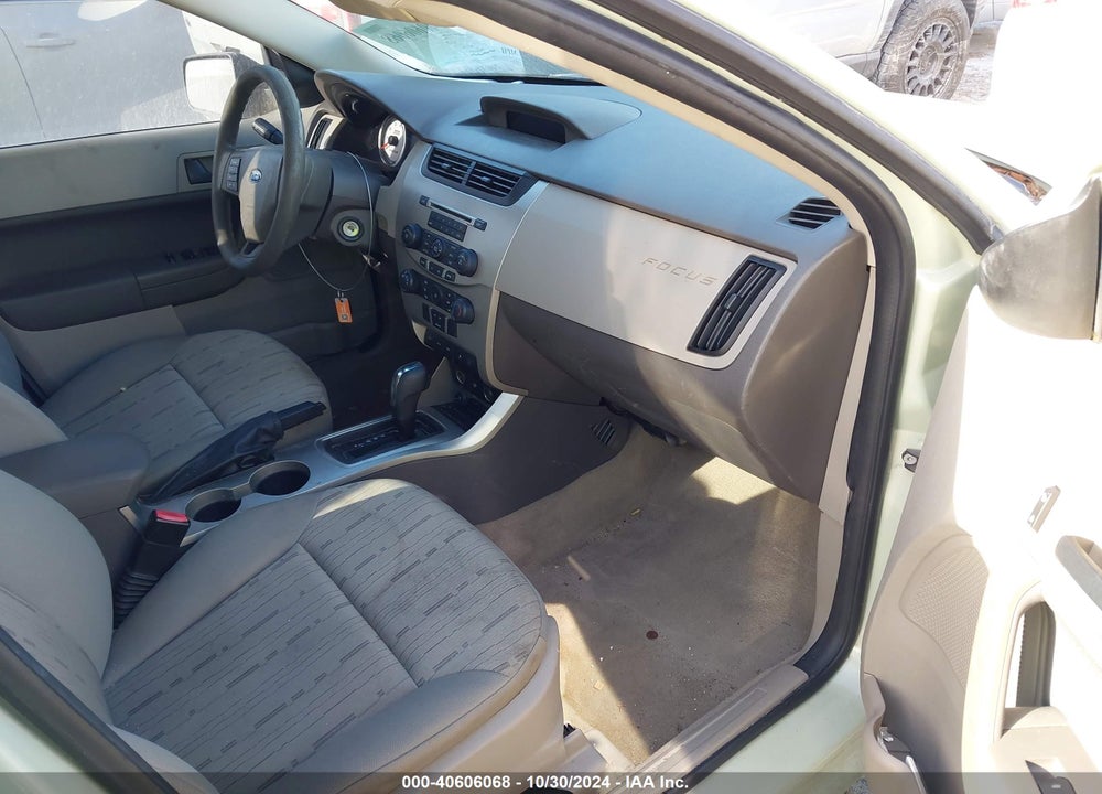 2010 FORD FOCUS SE VIN: 1FAHP3FN5AW165971