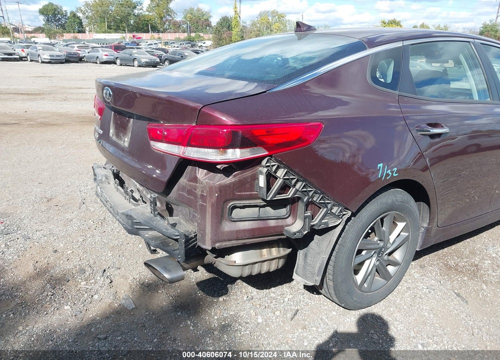 2019 KIA OPTIMA LX VIN: 5XXGT4L37KG348902