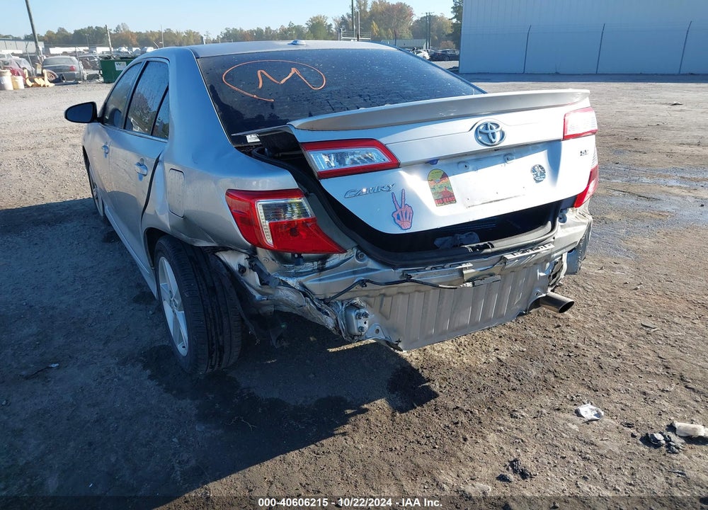 2014 TOYOTA CAMRY SE VIN: 4T1BF1FK9EU849772