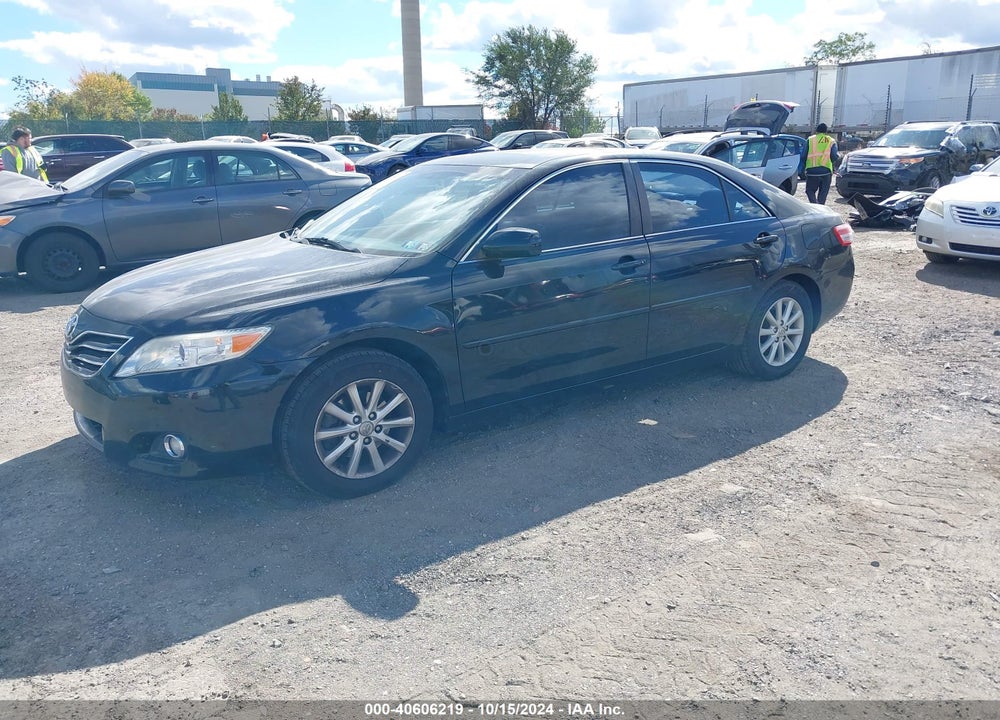 2011 TOYOTA CAMRY XLE VIN: 4T1BF3EK0BU752808