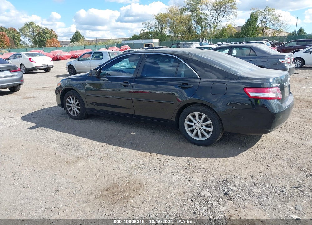 2011 TOYOTA CAMRY XLE VIN: 4T1BF3EK0BU752808