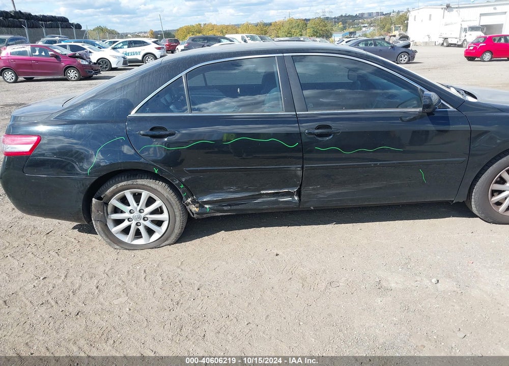 2011 TOYOTA CAMRY XLE VIN: 4T1BF3EK0BU752808