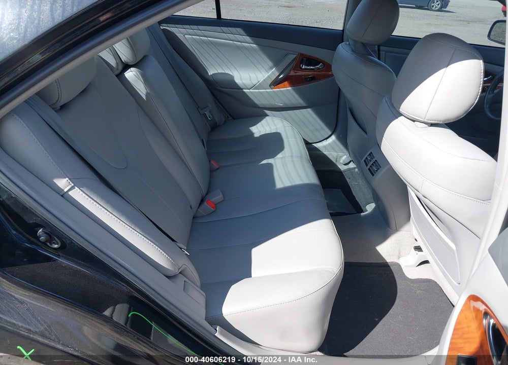 2011 TOYOTA CAMRY XLE VIN: 4T1BF3EK0BU752808