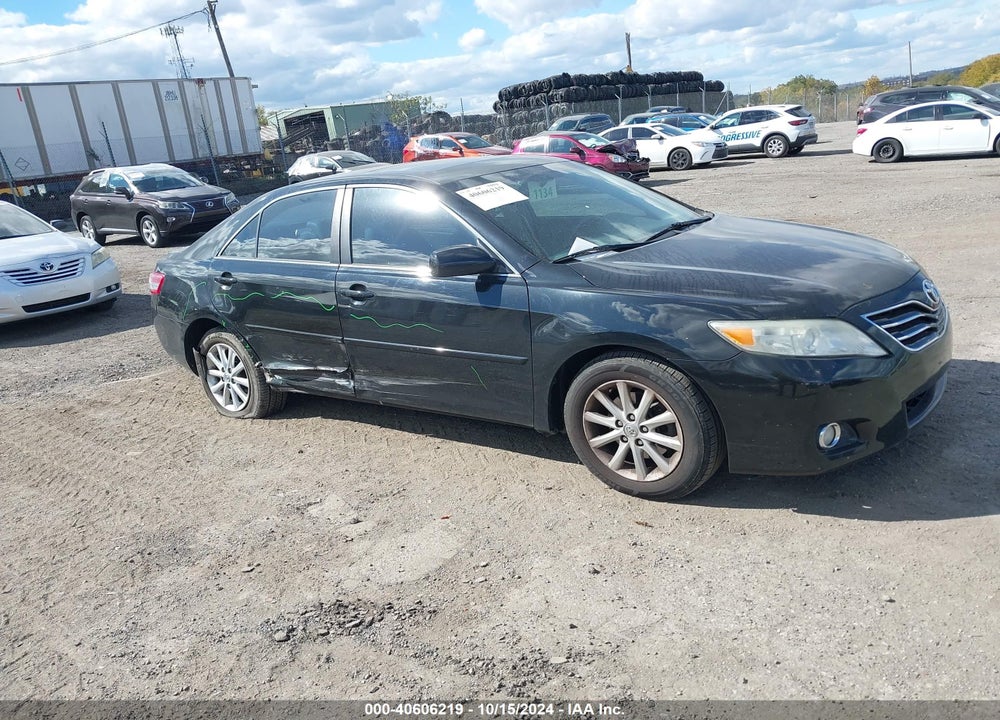 2011 TOYOTA CAMRY XLE VIN: 4T1BF3EK0BU752808