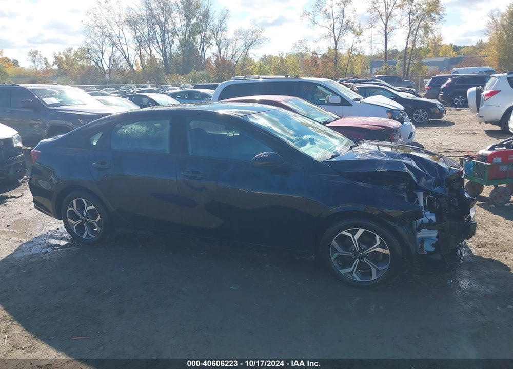 2020 KIA FORTE LXS VIN: 3KPF24AD2LE211936