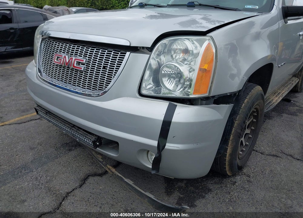 2011 GMC YUKON VIN: 1GKS1CE08BR126142