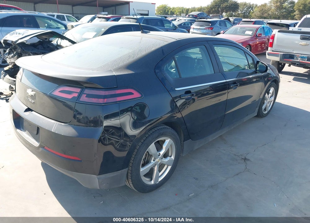 2011 CHEVROLET VOLT VIN: 1G1RD6E44BU101685
