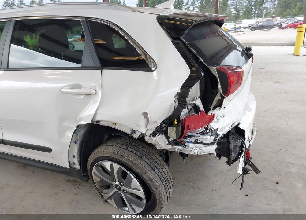 2022 KIA NIRO EV S VIN: KNDCC3LG0N5158959