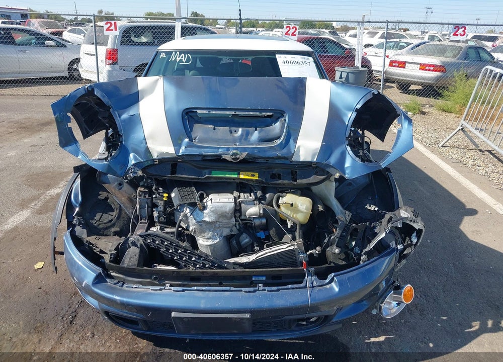 2011 MINI COOPER S VIN: WMWSV3C53BTY22471