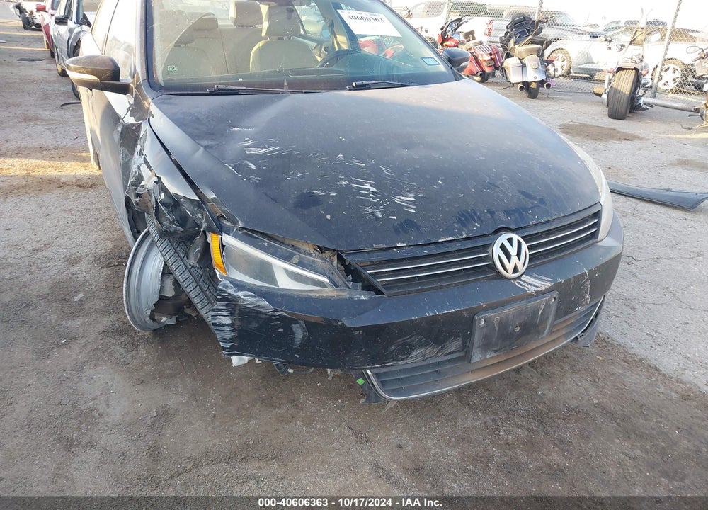 2014 VOLKSWAGEN JETTA 1.8T SE VIN: 3VWD07AJ3EM444041