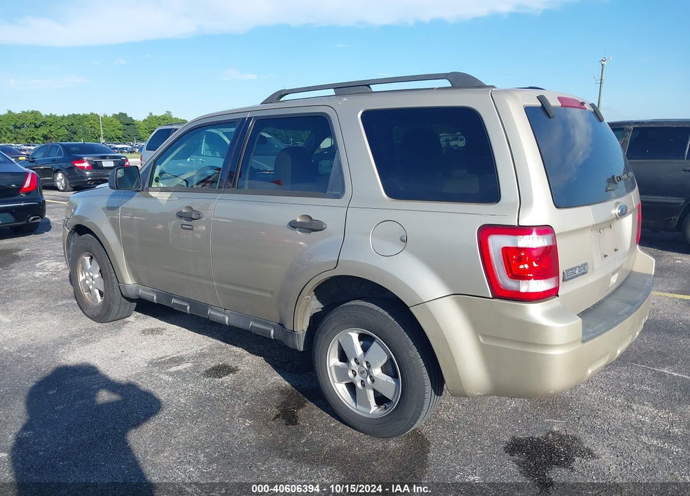 2011 FORD ESCAPE XLT VIN: 1FMCU0D72BKC21949