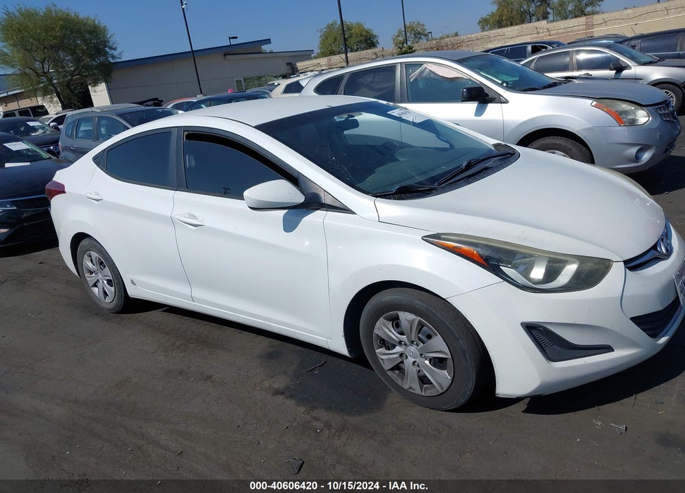 2016 HYUNDAI ELANTRA SE VIN: 5NPDH4AE8GH719425