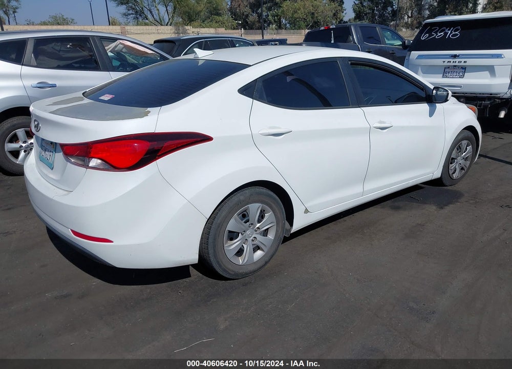 2016 HYUNDAI ELANTRA SE VIN: 5NPDH4AE8GH719425