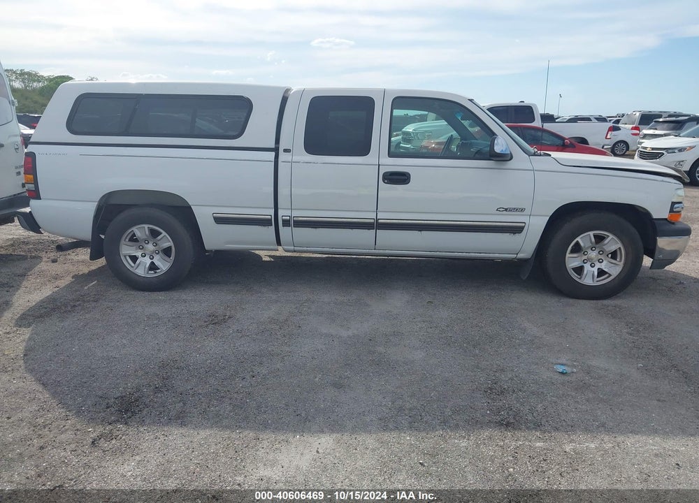 2000 CHEVROLET SILVERADO 1500 LS VIN: 2GCEC19V0Y1306214