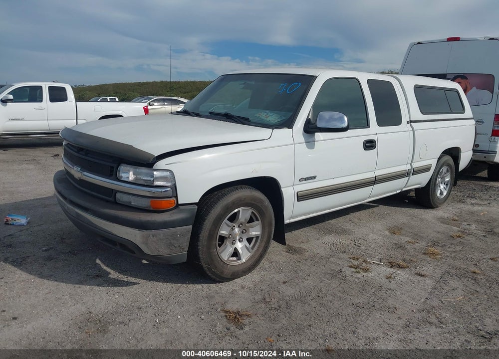 2000 CHEVROLET SILVERADO 1500 LS VIN: 2GCEC19V0Y1306214