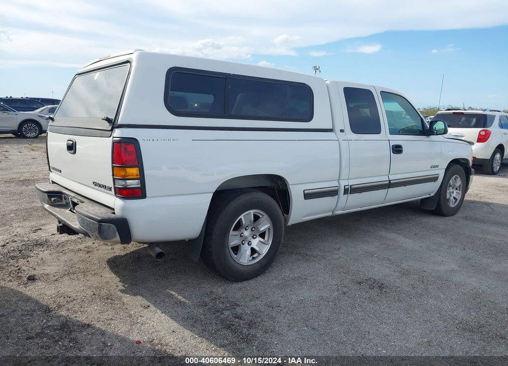 2000 CHEVROLET SILVERADO 1500 LS VIN: 2GCEC19V0Y1306214
