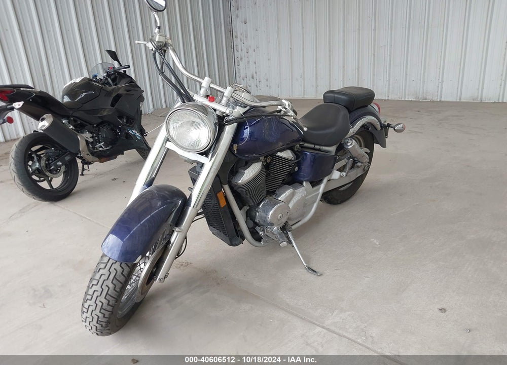 2002 HONDA VT750 CDD VIN: JH2RC44F02K020820