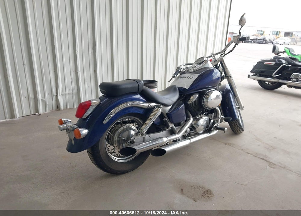 2002 HONDA VT750 CDD VIN: JH2RC44F02K020820