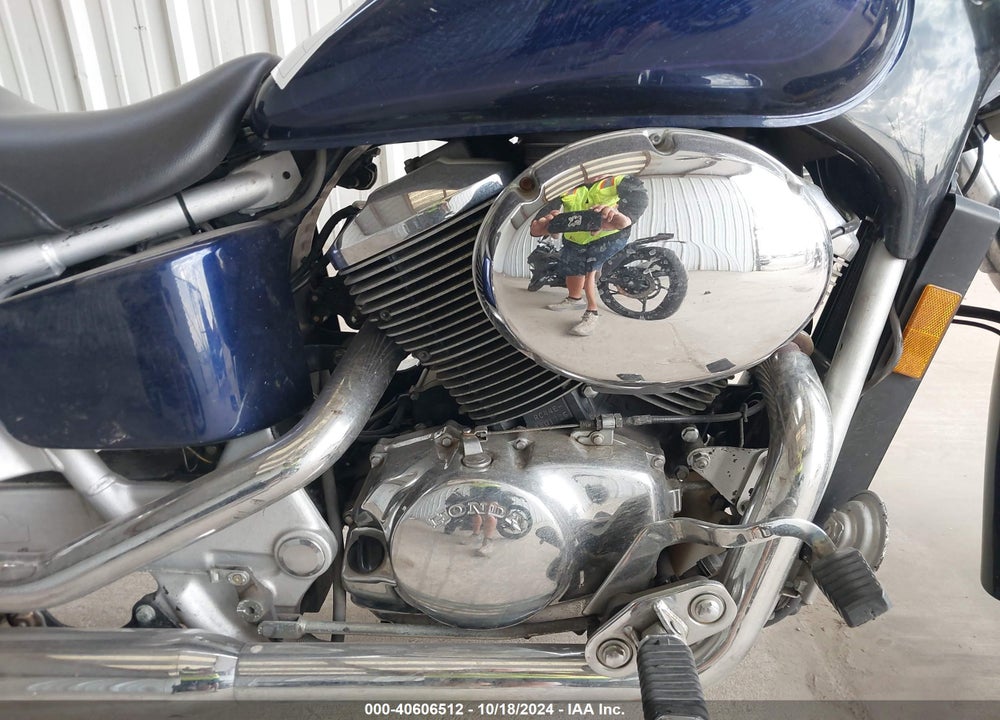 2002 HONDA VT750 CDD VIN: JH2RC44F02K020820