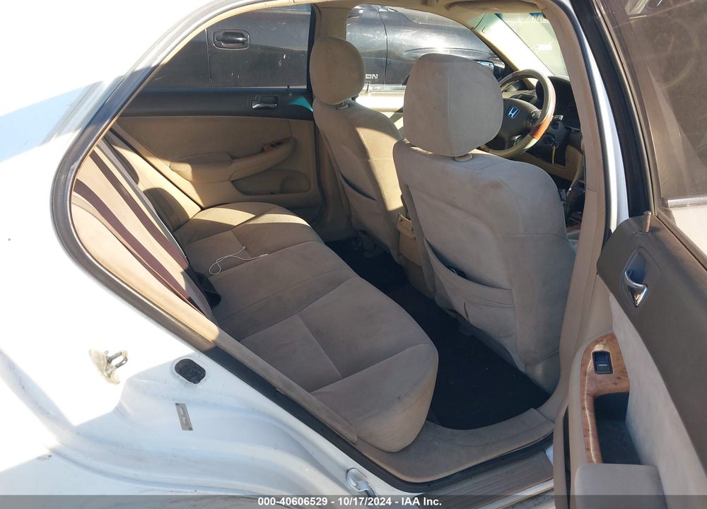 2005 HONDA ACCORD 2.4 EX VIN: 1HGCM567X5A060907