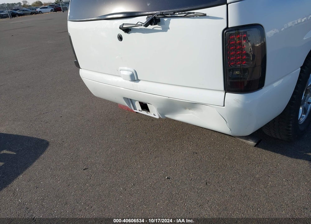 2005 GMC YUKON SLT VIN: 1GKEC13T05R173209