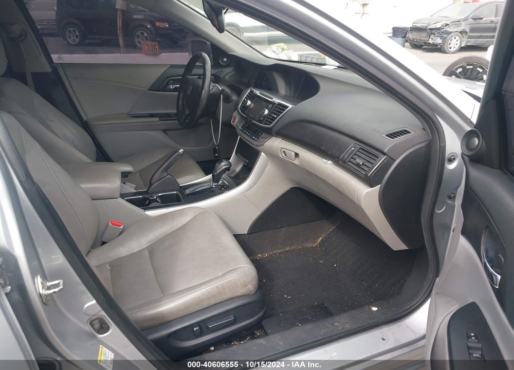 2013 HONDA ACCORD EX-L VIN: 1HGCR2F80DA065847