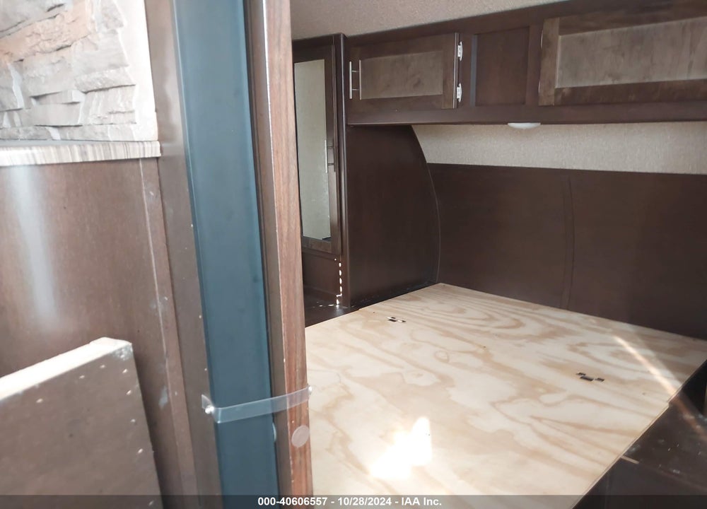 2016 FOREST RIVER OTHER VIN: 4X4TCKF2XGX122370