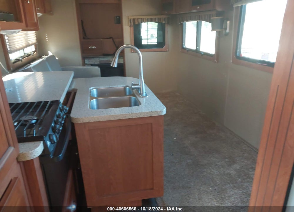 2013 COLEMAN TRAVEL TRAILER VIN: 47CTCLS21DK173698