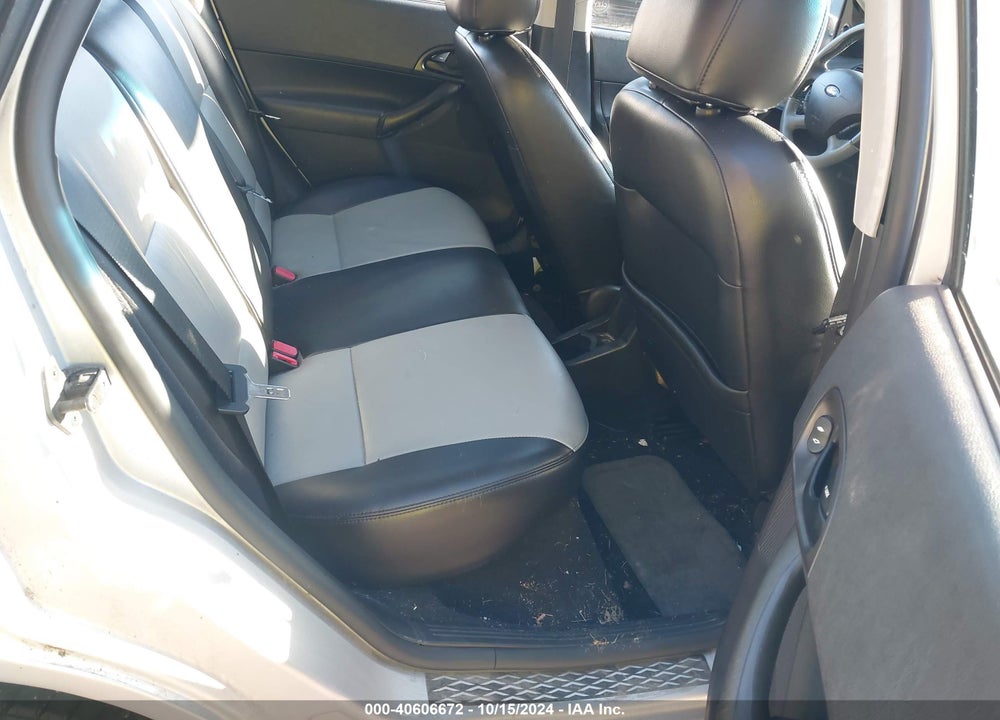 2007 FORD FOCUS S/SE/SES VIN: 1FAHP34N37W315801