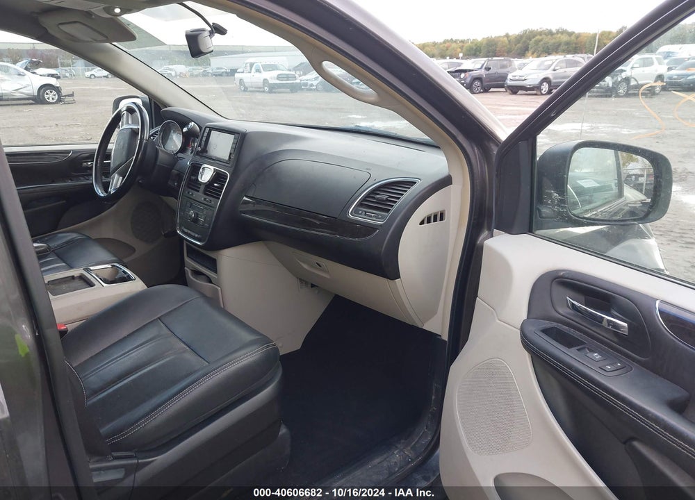 2016 CHRYSLER TOWN & COUNTRY TOURING VIN: 2C4RC1BG8GR213261
