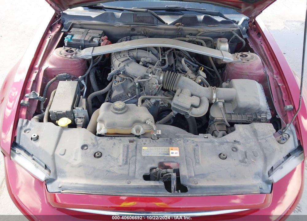 2014 FORD MUSTANG V6 VIN: 1ZVBP8EM4E5250539
