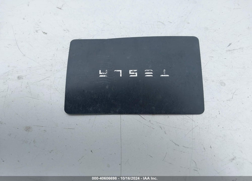 2021 TESLA MODEL Y LONG RANGE DUAL MOTOR ALL-WHEEL DRIVE VIN: 5YJYGAEE3MF275670