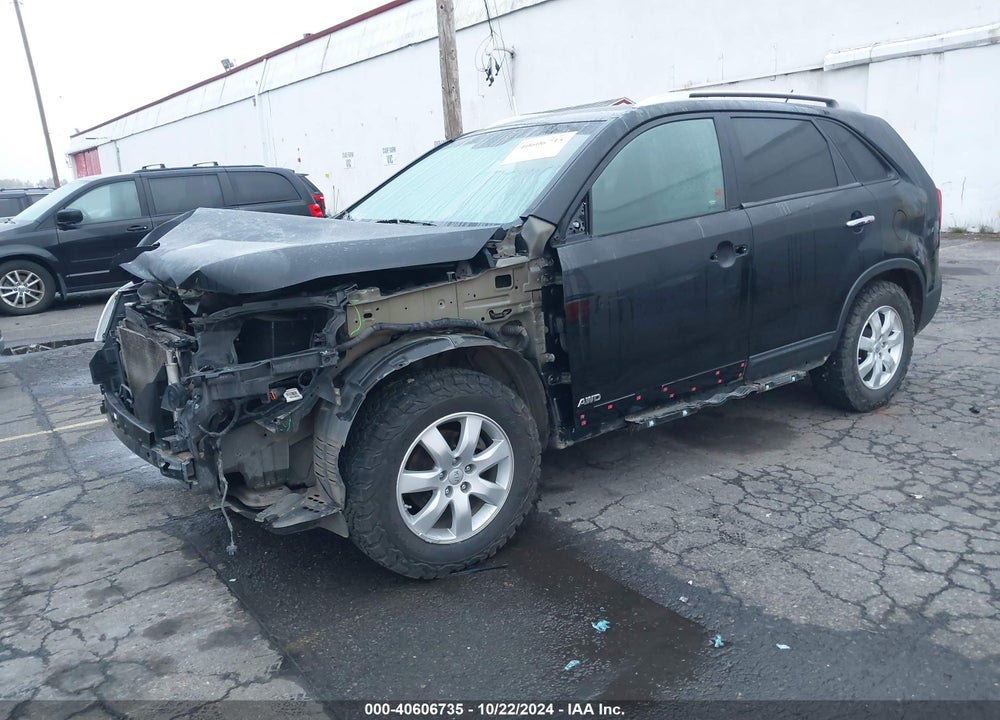 2013 KIA SORENTO LX V6 VIN: 5XYKTDA28DG371060