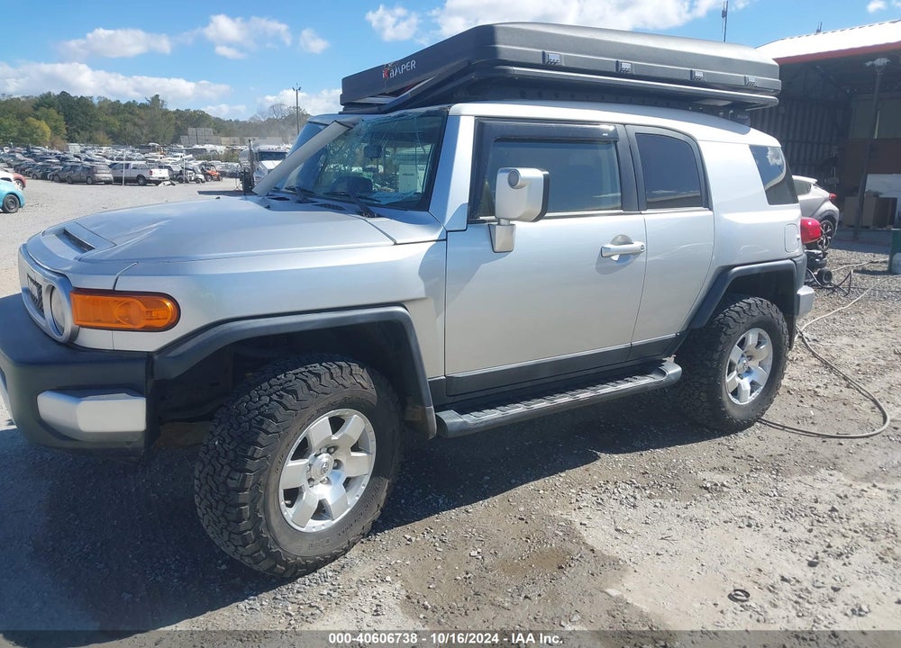2007 TOYOTA FJ CRUISER VIN: JTEBU11F070058086