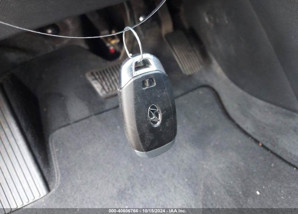 2019 HYUNDAI ELANTRA GT VIN: KMHH35LE4KU108479