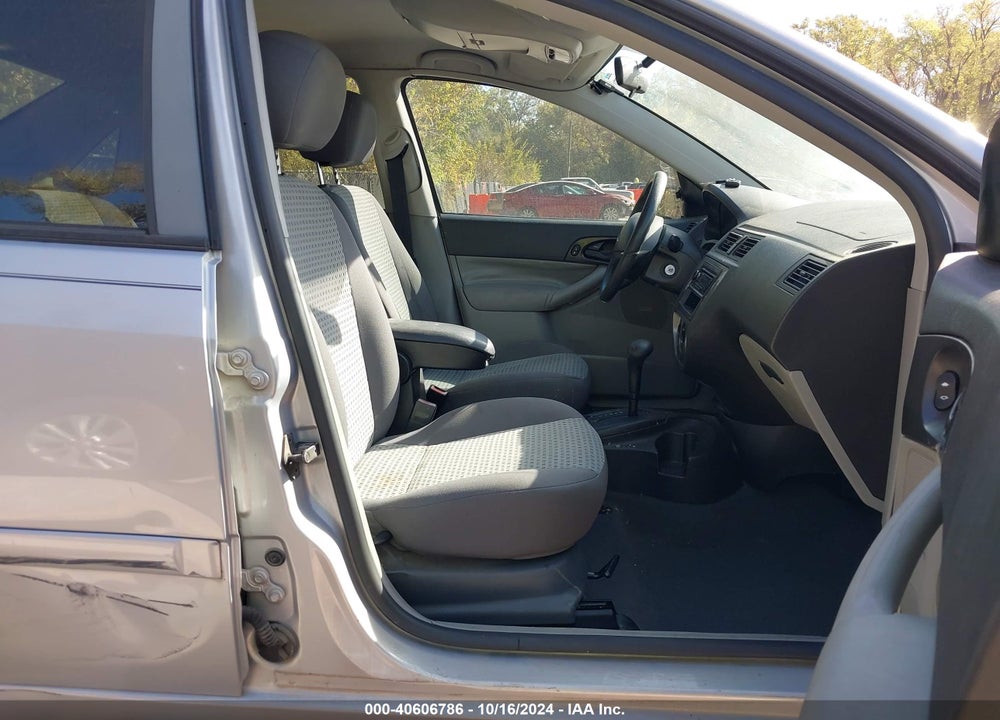 2007 FORD FOCUS S/SE/SES VIN: 1FAHP34N57W357306