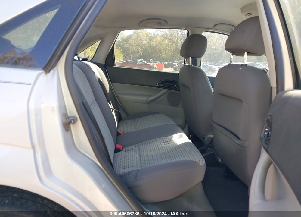 2007 FORD FOCUS S/SE/SES VIN: 1FAHP34N57W357306
